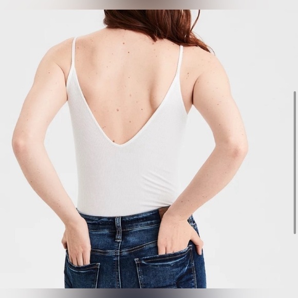 AE White Ribbed V-Neck Bodysuit - Picture 2 of 11